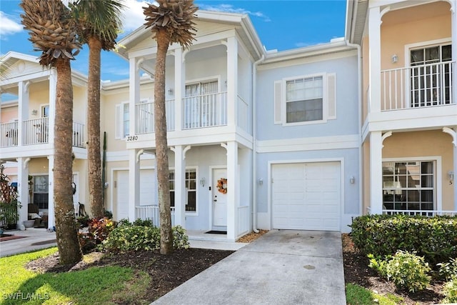 3280 Lindsey Ln Unit 4, Naples, FL 34109 - photo 1