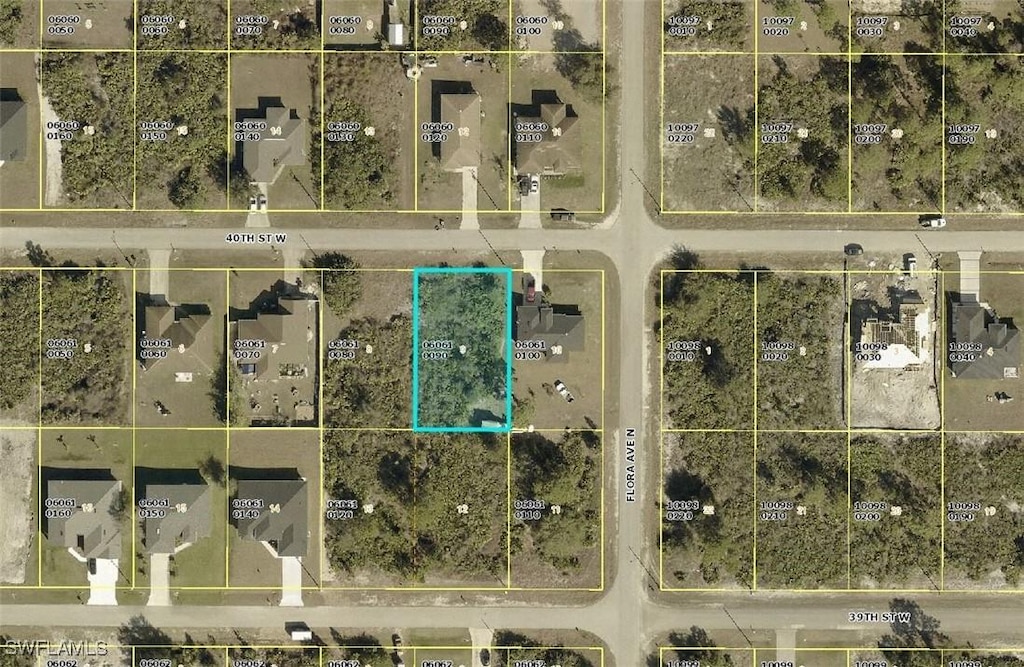 2703 40th St W, Lehigh Acres, FL 33971
