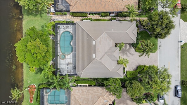 7637 Mulberry Ln, Naples, FL 34114 - bird's eye view of a pool