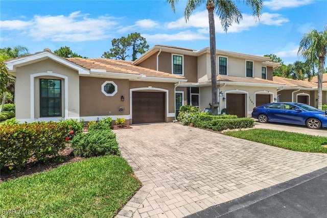 7585 Meadow Lakes Dr Unit 401, Naples, FL 34104 - photo 2