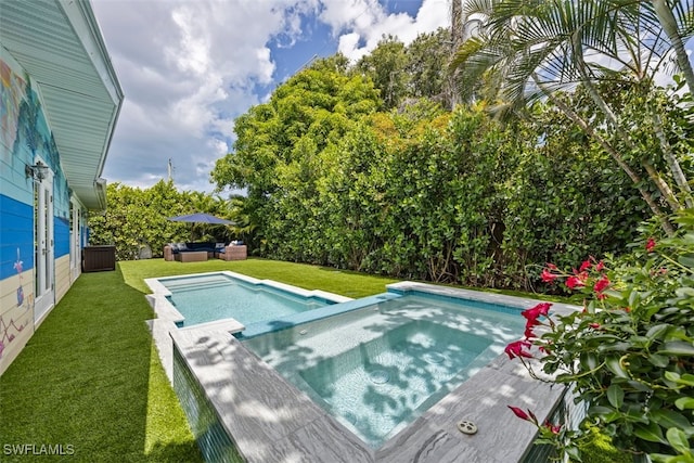 1129 8th Ter N, Naples, FL 34102 - view of pool featuring an in-ground hot tub and a yard