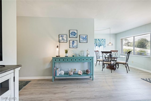 431 Van Buren St Unit B6, Fort Myers, FL 33916 - dining area featuring wood finished floors