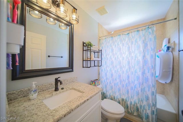 823 Portland St E, Lehigh Acres, FL 33974 - full bath with vanity and shower / tub combo with curtain