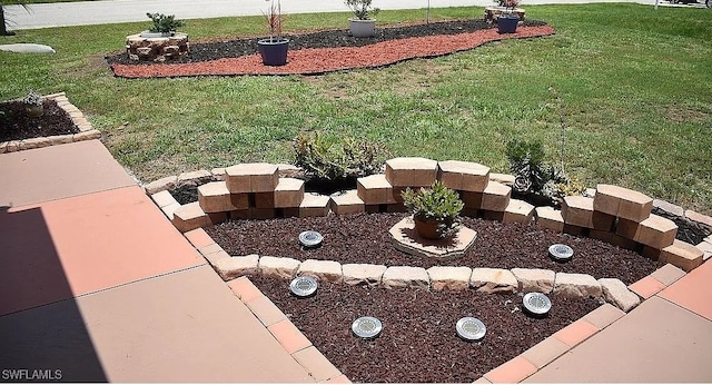 845 Lochman Dr, Fort Myers, FL 33913 - view of grassy yard