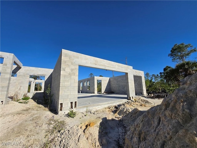 8136 Sweden Blvd, Punta Gorda, FL 33982 - view of garage