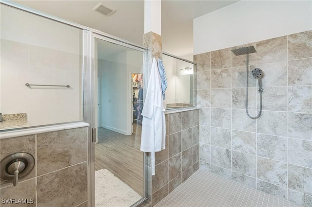 1801 Hagen Ct, Naples, FL 34120 - bathroom featuring a tile shower