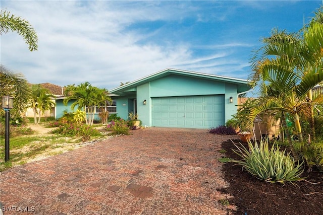 826 Monticello Ct, Cape Coral, FL 33904 - photo 2
