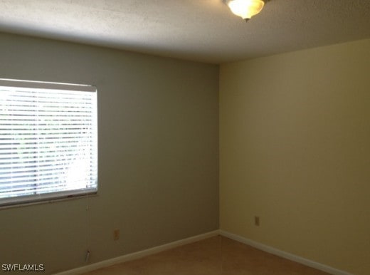 4627 Bayshore Dr Unit I-4, Naples, FL 34112 - photo 9