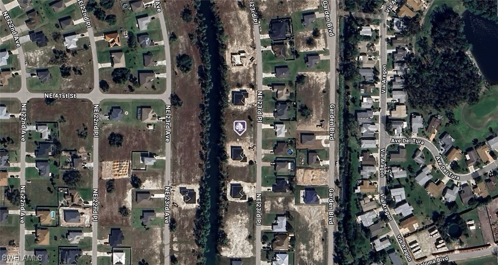 4022 NE 23rd Pl, Cape Coral, FL 33909 - photo 2