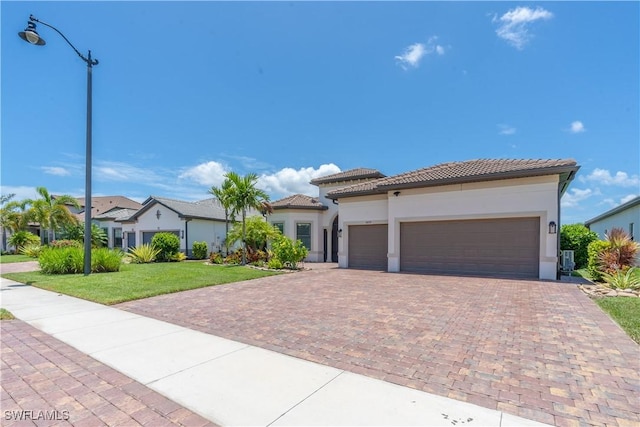 6839 Winding Cypress Dr, Naples, FL 34114 - photo 2