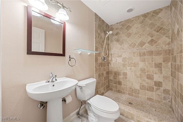 1120 Ridge St, Naples, FL 34103 - full bath with tiled shower and a textured wall