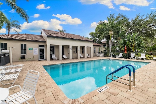 200 Diamond Cir Unit 207, Naples, FL 34110