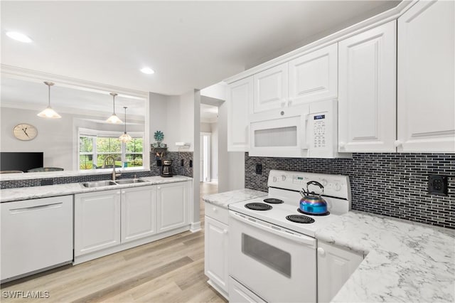 200 Diamond Cir Unit 207, Naples, FL 34110