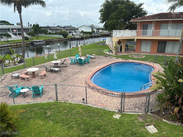 879 SE 46th Ln Unit 8, Cape Coral, FL 33904 - photo 1
