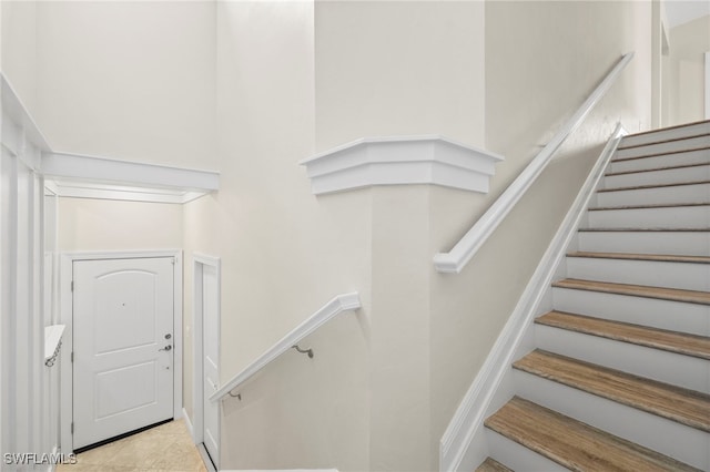 15140 Palmer Lake Cir Unit 201, Naples, FL 34109 - view of stairs