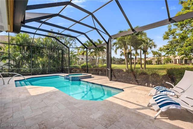 3262 Sedge Pl, Naples, FL 34105 - view of swimming pool featuring a patio, a pool with connected hot tub, and a lanai