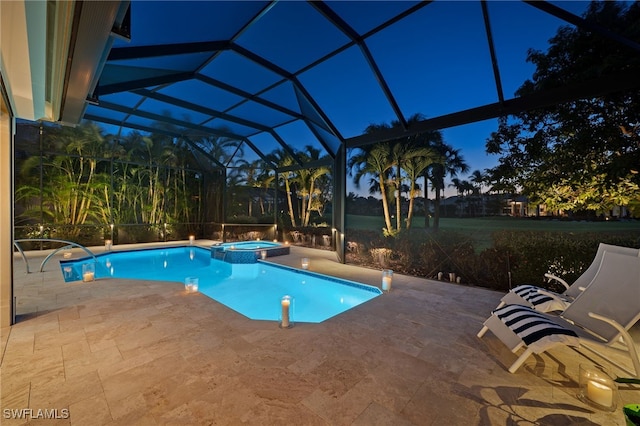 3262 Sedge Pl, Naples, FL 34105 - view of swimming pool featuring a pool with connected hot tub, a patio area, and glass enclosure