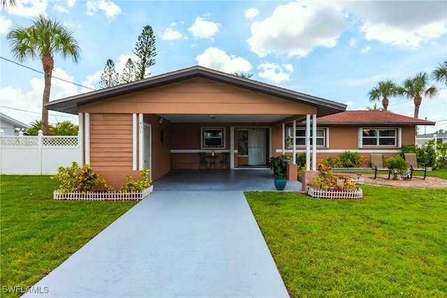 401 NE 14th Pl, Cape Coral, FL 33909 - view of front of house featuring concrete driveway