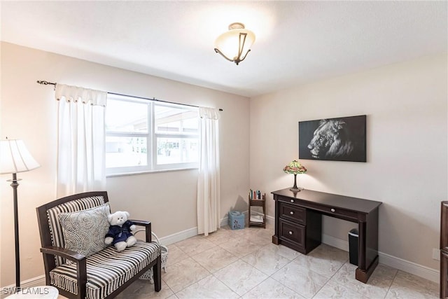 401 NE 14th Pl, Cape Coral, FL 33909 - sitting room with baseboards
