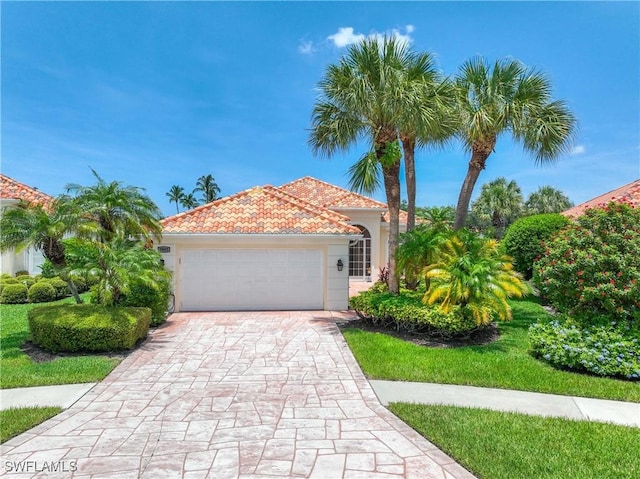 3997 Isla Ciudad Ct, Naples, FL 34109 - photo 4