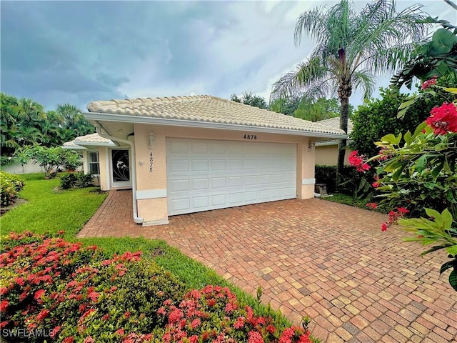 4878 Europa Dr, Naples, FL 34105 - photo 1