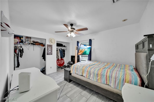 3031 36th St SW, Lehigh Acres, FL 33976 - bedroom featuring a ceiling fan