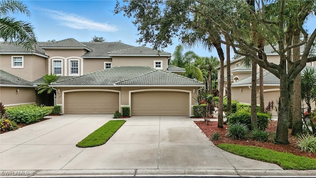 3425 Laurel Greens Ln S Unit 203, Naples, FL 34119 - photo 2