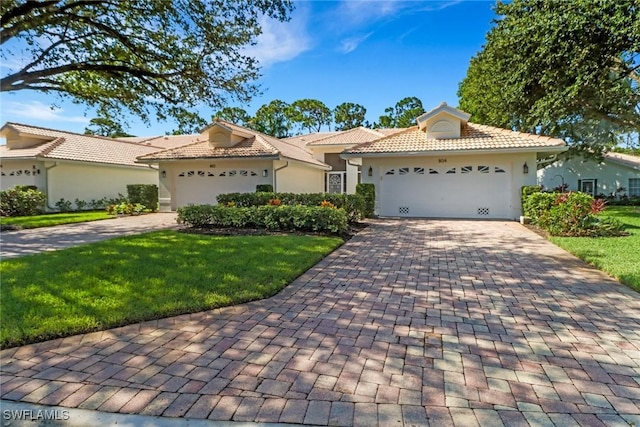 804 Wiggins Bay Dr Unit 22R, Naples, FL 34110 - photo 1
