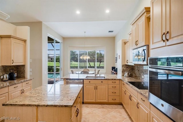 1094 Camelot Cir, Naples, FL 34119 - photo 9