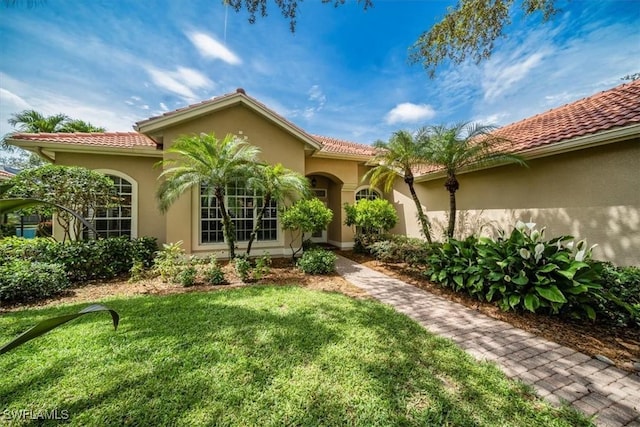 1094 Camelot Cir, Naples, FL 34119 - photo 2