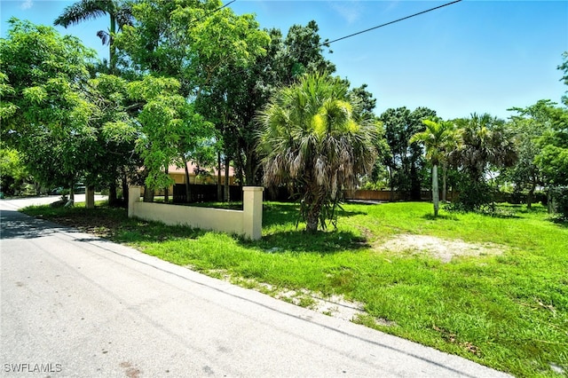 2960 Gordon St, Naples, FL 34112