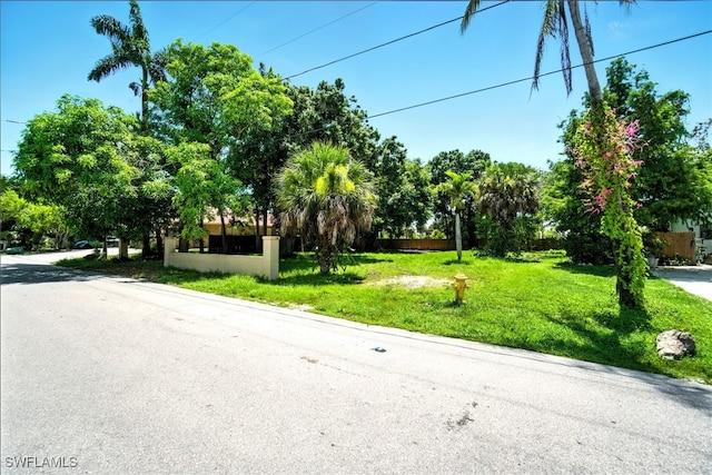 2960 Gordon St, Naples, FL 34112