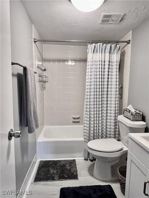 34 Glades Blvd Unit 1461, Naples, FL 34112 - full bath with shower / bath combo with shower curtain and vanity