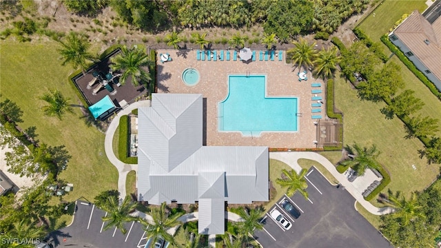 3640 Pilot Cir, Naples, FL 34120 - bird's eye view of a pool area