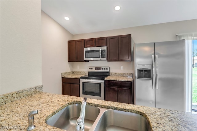 2921 NE 6th Pl, Cape Coral, FL 33909 - photo 3