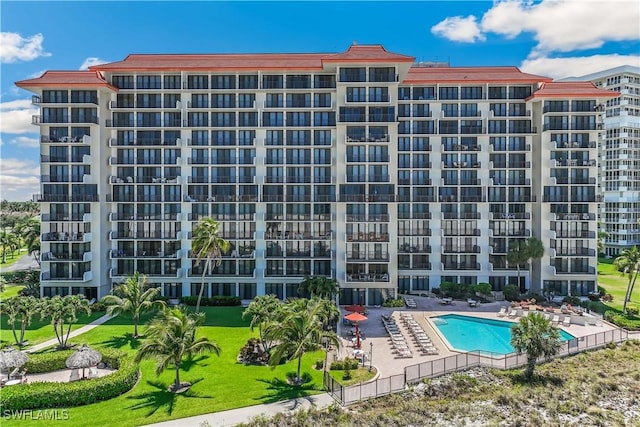 180 Seaview Ct Unit 507, Marco Island, FL 34145 - view of apartment building / complex with a community pool