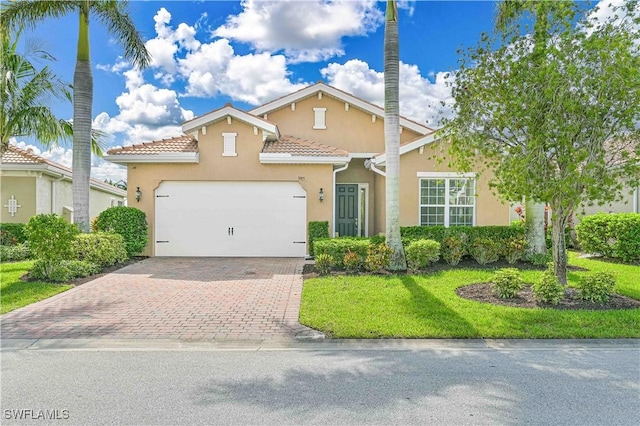 3915 King Williams St, Fort Myers, FL 33916 - photo 1