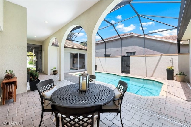 4333 Mistlethrush Ln, Naples, FL 34119 - swimming pool with a patio and a lanai