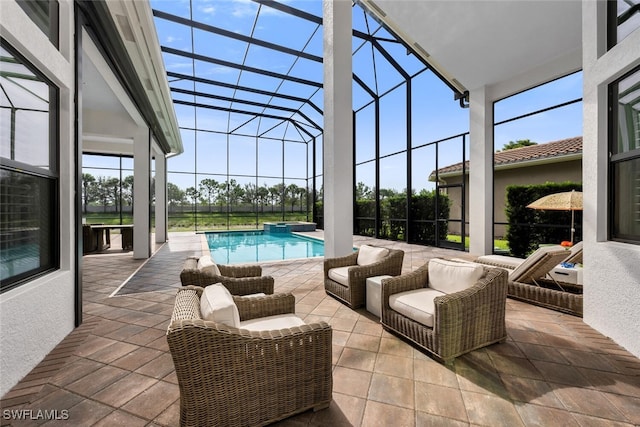 4406 Caldera Cir, Naples, FL 34119 - view of swimming pool with a pool with connected hot tub, a patio, and a lanai