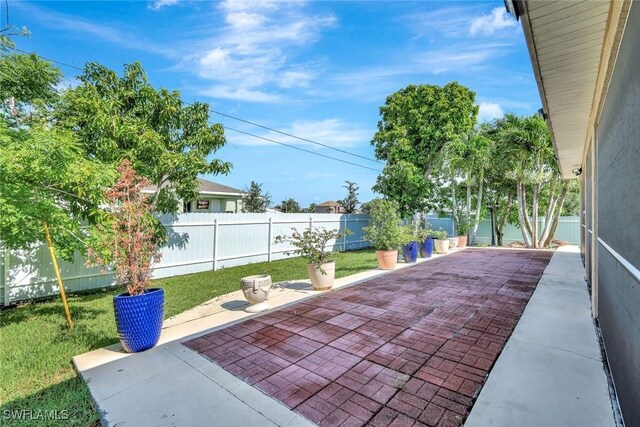 1206 NE 5th Ave, Cape Coral, FL 33909 - photo 21