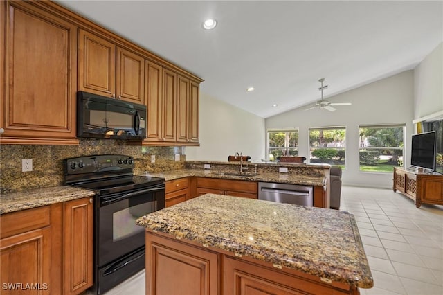 22025 Seashore Cir, Estero, FL 33928 - photo 3