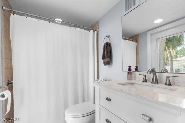 18381 Panther Trail Ln, North Fort Myers, FL 33917 - bathroom with vanity and a shower with shower curtain