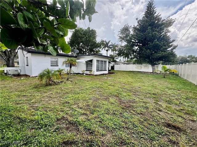1427 Charles Rd, Fort Myers, FL 33919 - view of fenced backyard