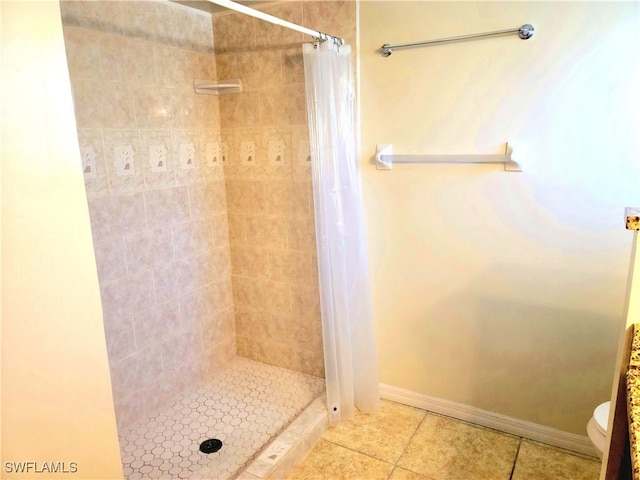4619 SW 20th Pl, Cape Coral, FL 33914 - bathroom featuring a tile shower and tile patterned flooring