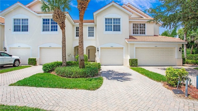 880 Hampton Cir, Naples, FL 34105 - photo 1