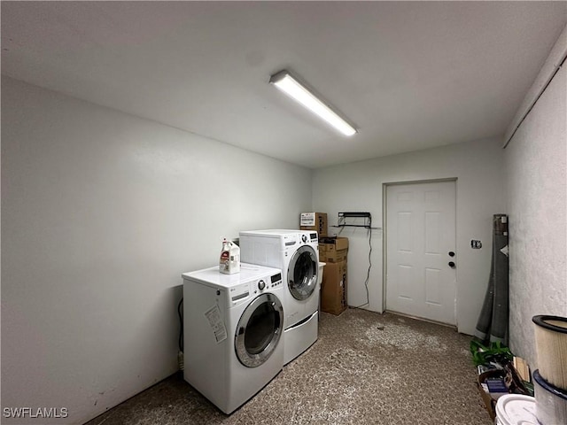 16940 Tarpon Way N, Fort Myers, FL 33917 - laundry area featuring washing machine and dryer