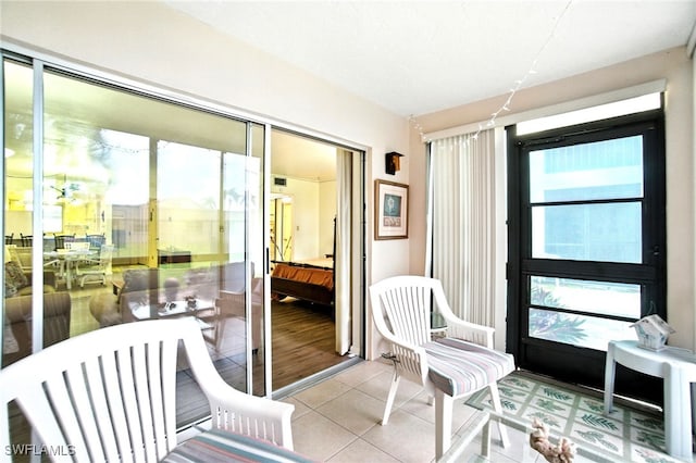 2079 Barkeley Ln Unit 6, Fort Myers, FL 33907 - view of sunroom