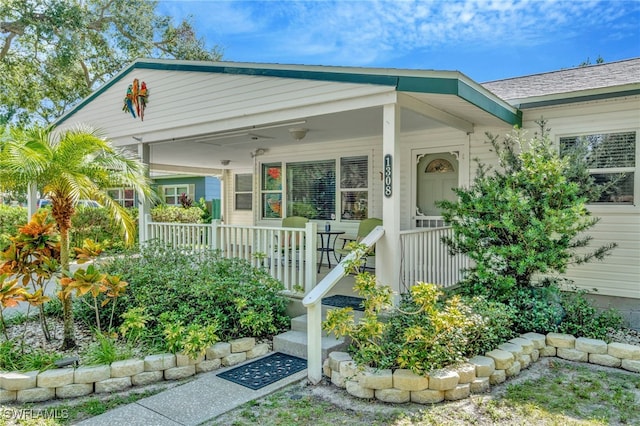 1308 Hull St S, Gulfport, FL 33707 - entrance to property featuring a porch