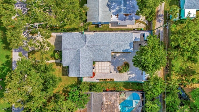 1308 Hull St S, Gulfport, FL 33707 - aerial view of property and surrounding area