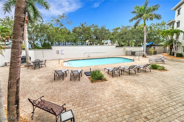 1100 Pine Ridge Rd Unit B103, Naples, FL 34108 - photo 17